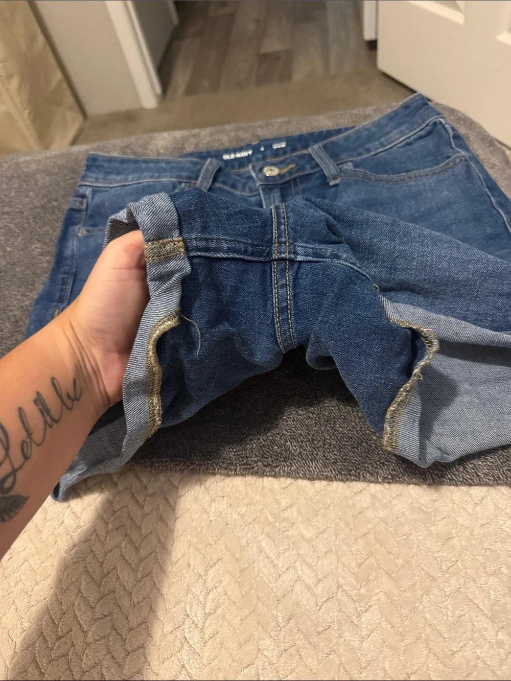 Old Navy Blue Rolled-Hem Denim Shorts